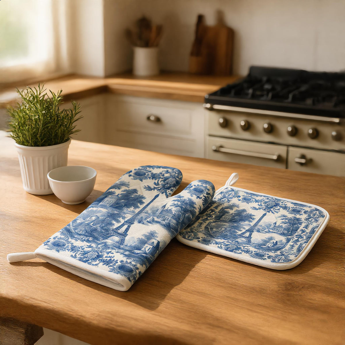 French Kitchen Baking Gift Toile Oven Mitts & Pot Holder Set Blue White Decor Thick Oven Mitt Farmhouse Kitchen Decor Wedding Shower Gift